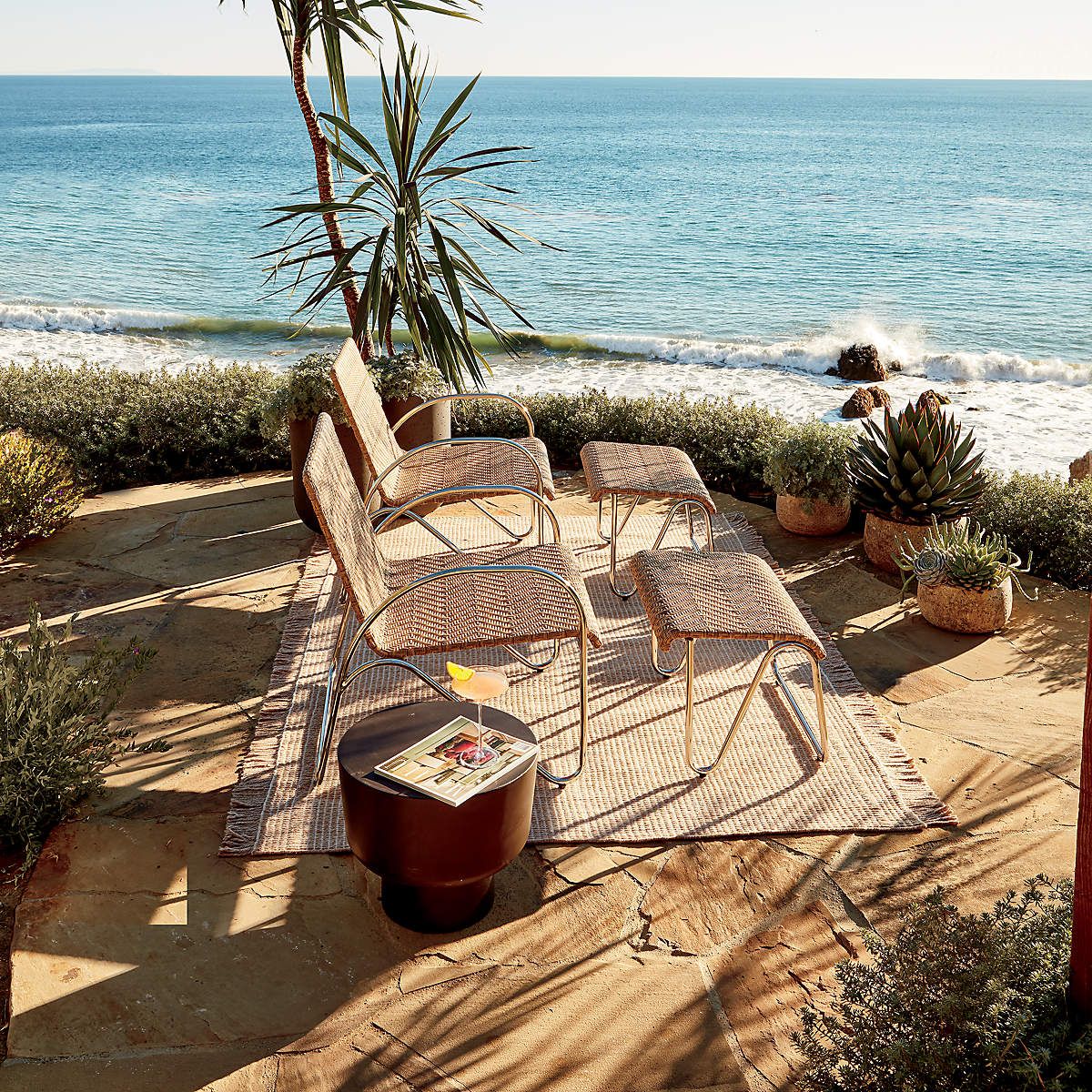 Rattan beach lounge online chair