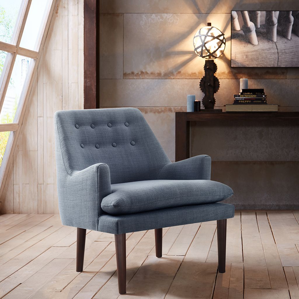 Taylor accent chair with accent outlet pillow